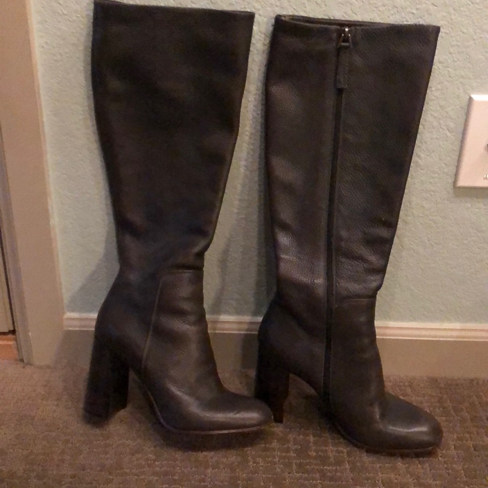 Like-new gorgeous M.Gemi tall boots - Last Chance